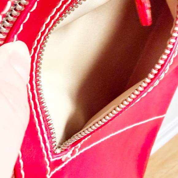 Nine West Red Vegan Leather Purse with Contrasting Cream at Handles - Picture 10 of 12